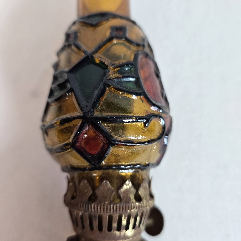 Minature Oil Lamp Made In Hong Kong 8" Tall Amber Stained Glass - Picture 7 of 10
